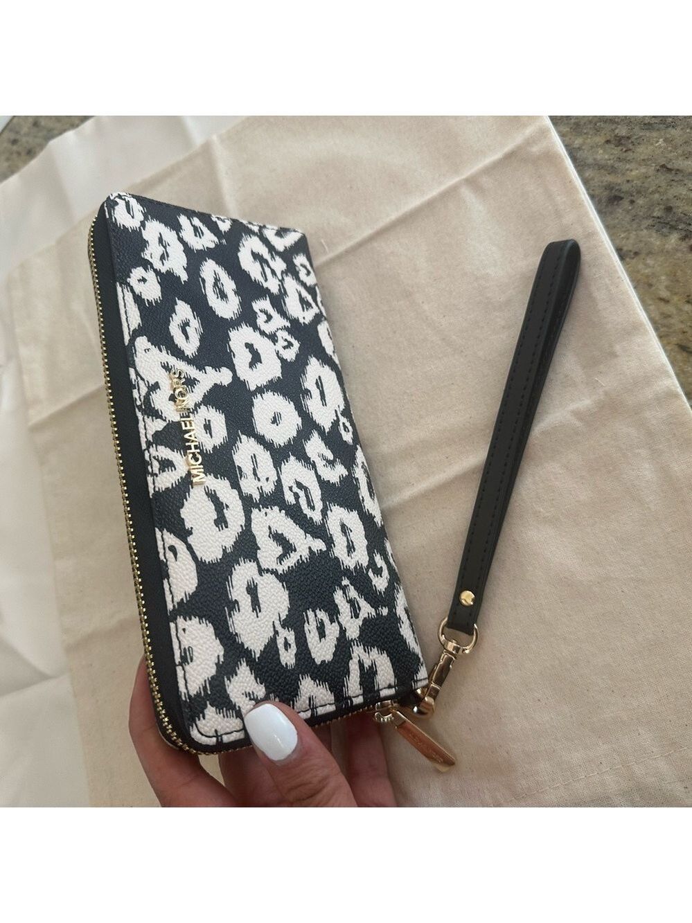 New MICHAEL MICHAEL KORS Large Logo Continental black / ivory - Picture 5 of 8